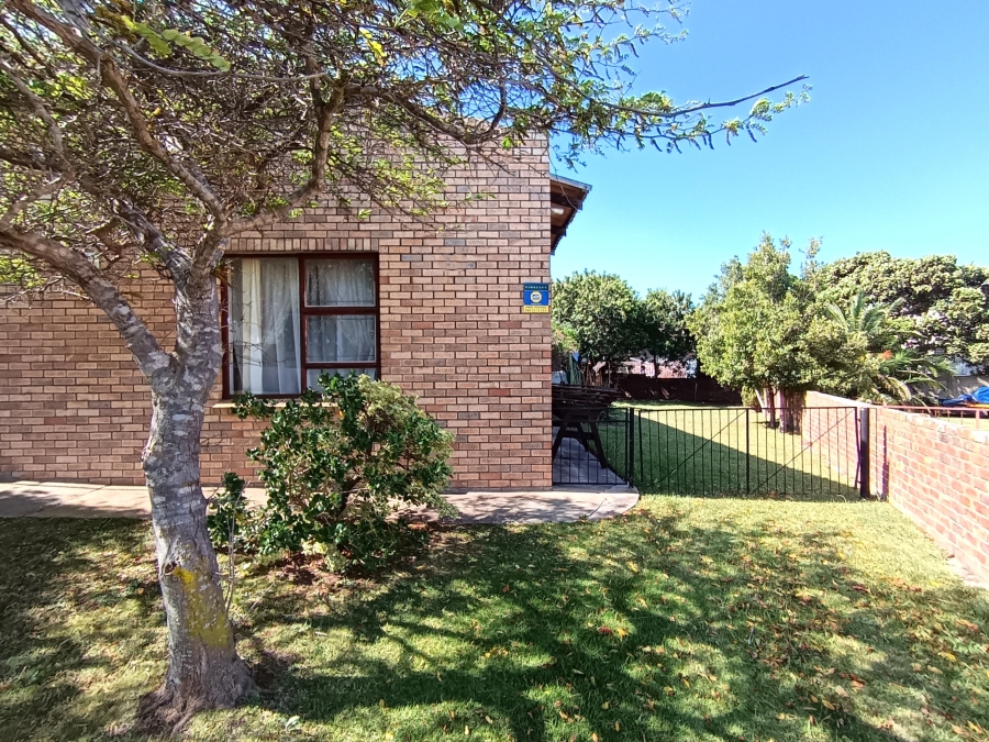 2 Bedroom Property for Sale in Noorsekloof Eastern Cape